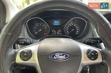 Хэтчбек Ford Focus 2013 в 