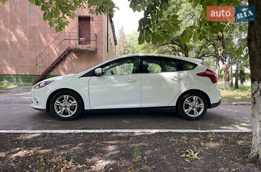Хэтчбек Ford Focus 2013 в 