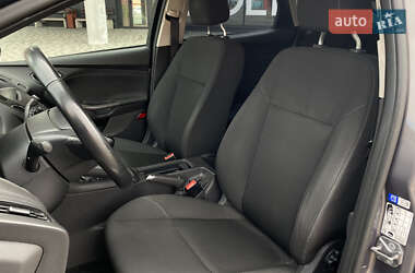Хэтчбек Ford Focus 2015 в 