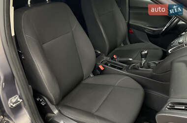 Хэтчбек Ford Focus 2015 в 