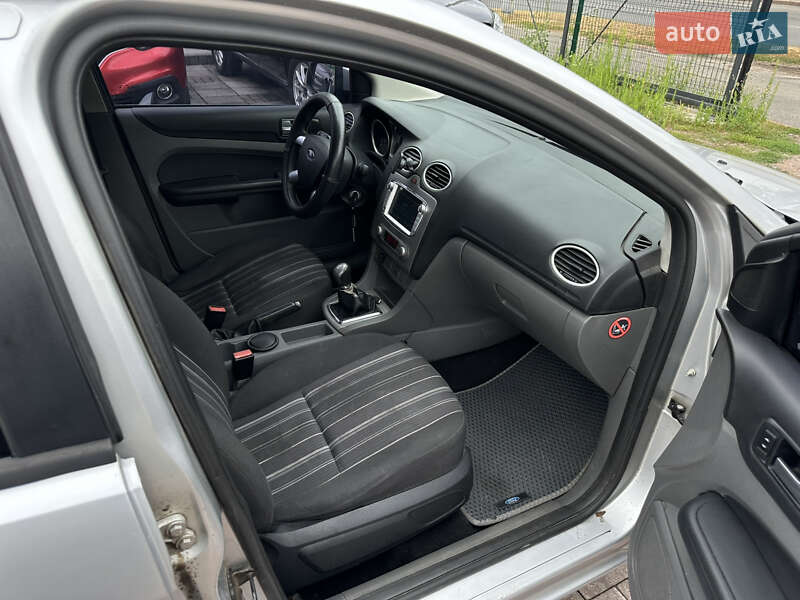 Седан Ford Focus 2008 в Киеве