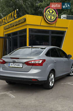 Седан Ford Focus 2013 в 