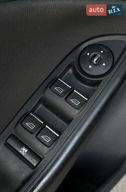 Седан Ford Focus 2013 в 