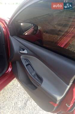 Седан Ford Focus 2013 в 