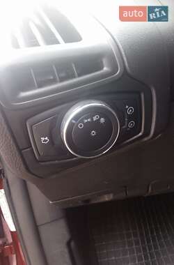 Седан Ford Focus 2013 в 