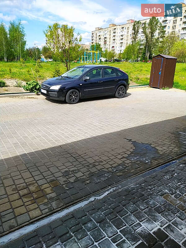 Хэтчбек Ford Focus 2006 в Славуте