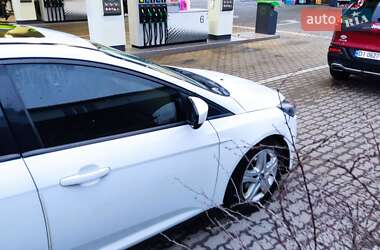 Седан Ford Focus 2016 в 
