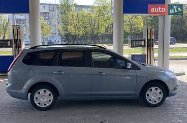 Универсал Ford Focus 2010 в 