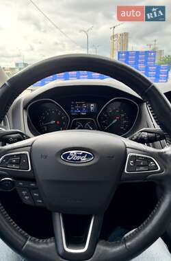 Хетчбек Ford Focus 2018 в 