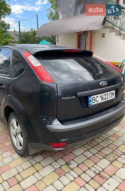 Хэтчбек Ford Focus 2005 в 