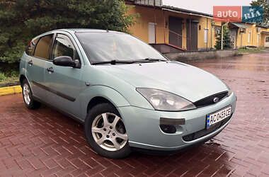 Хэтчбек Ford Focus 1999 в 