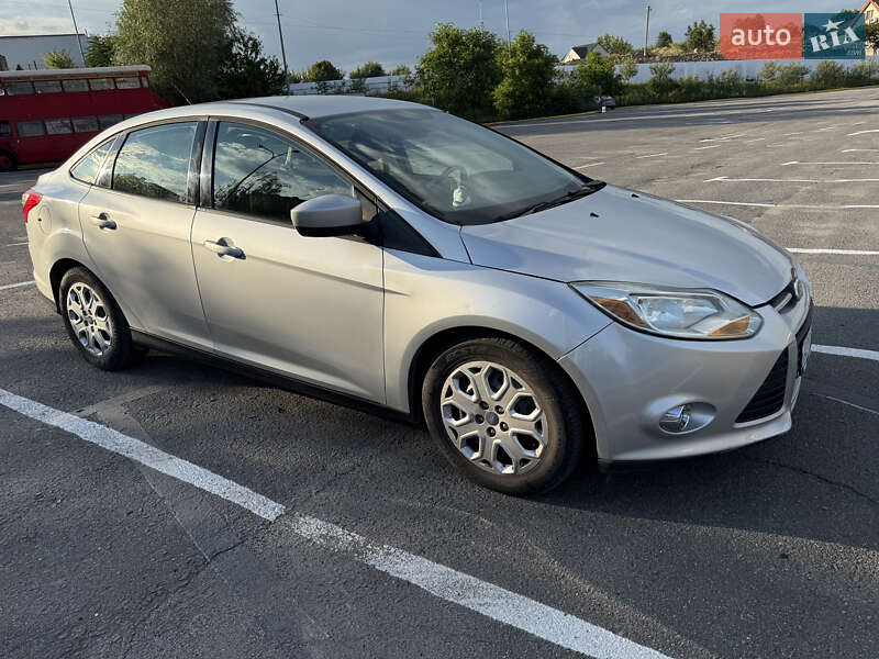Седан Ford Focus 2011 в Ужгороді