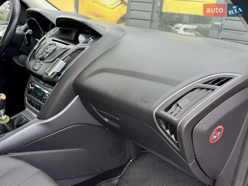 Хэтчбек Ford Focus 2011 в Стрые