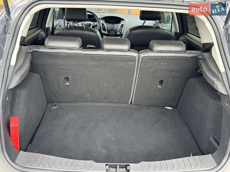 Хэтчбек Ford Focus 2011 в Стрые