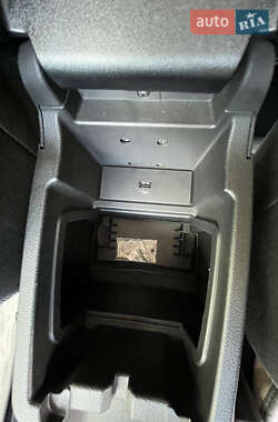 Хэтчбек Ford Focus 2013 в 