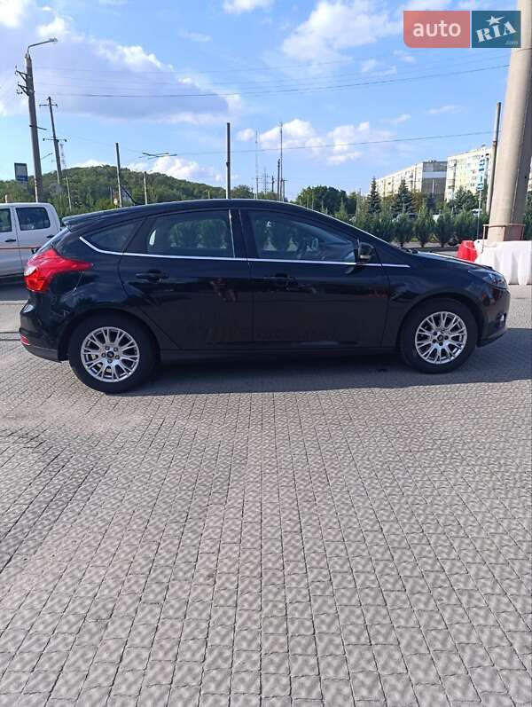 Хэтчбек Ford Focus 2011 в Полтаве