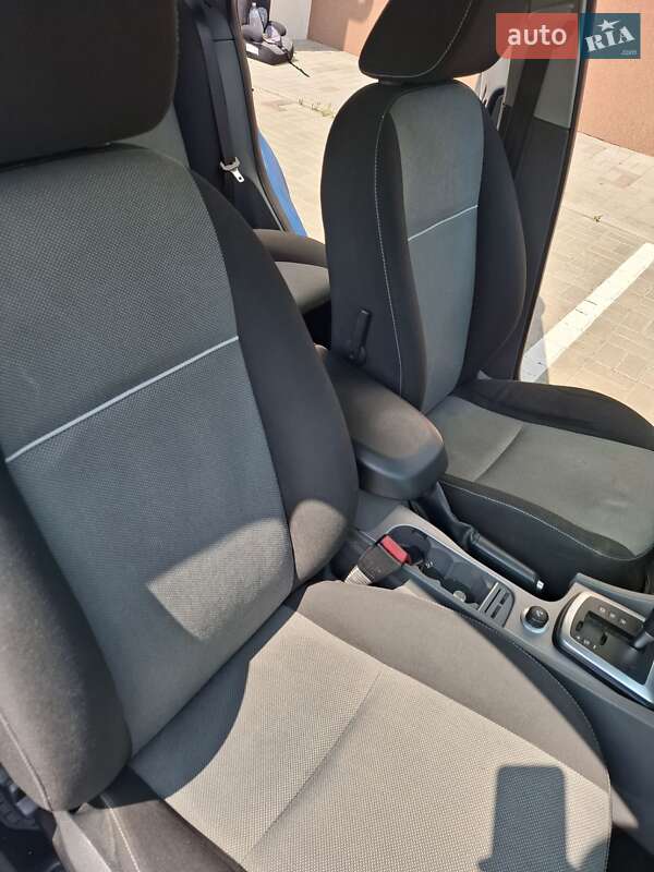 Хэтчбек Ford Focus 2010 в Киеве