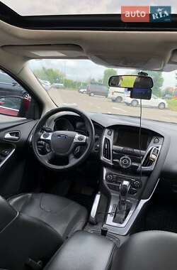 Седан Ford Focus 2012 в 