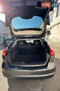 Хэтчбек Ford Focus 2018 в 
