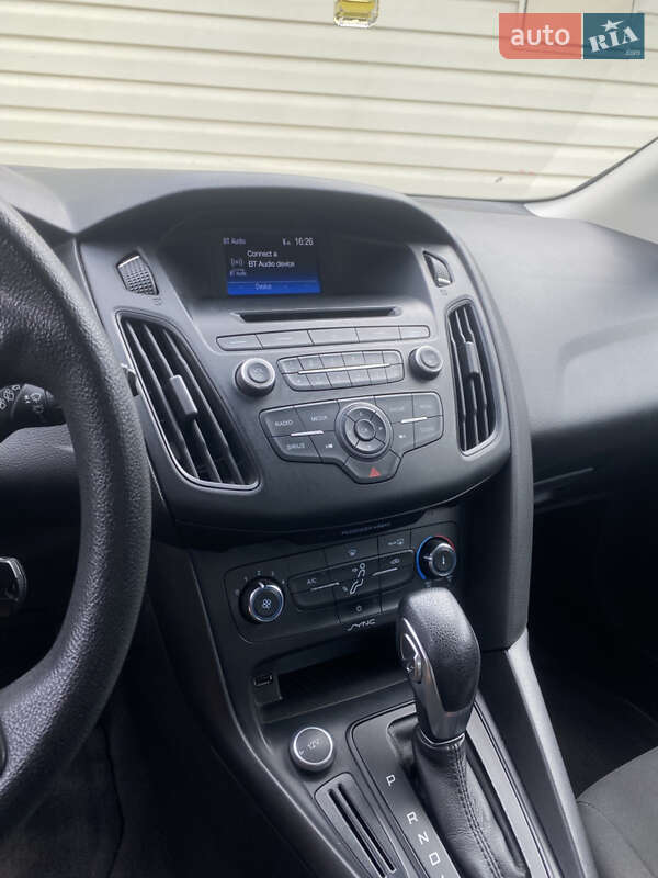 Хетчбек Ford Focus 2017 в Дніпрі