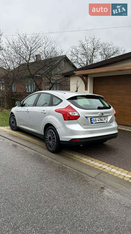 Хетчбек Ford Focus 2013 в Володимирі