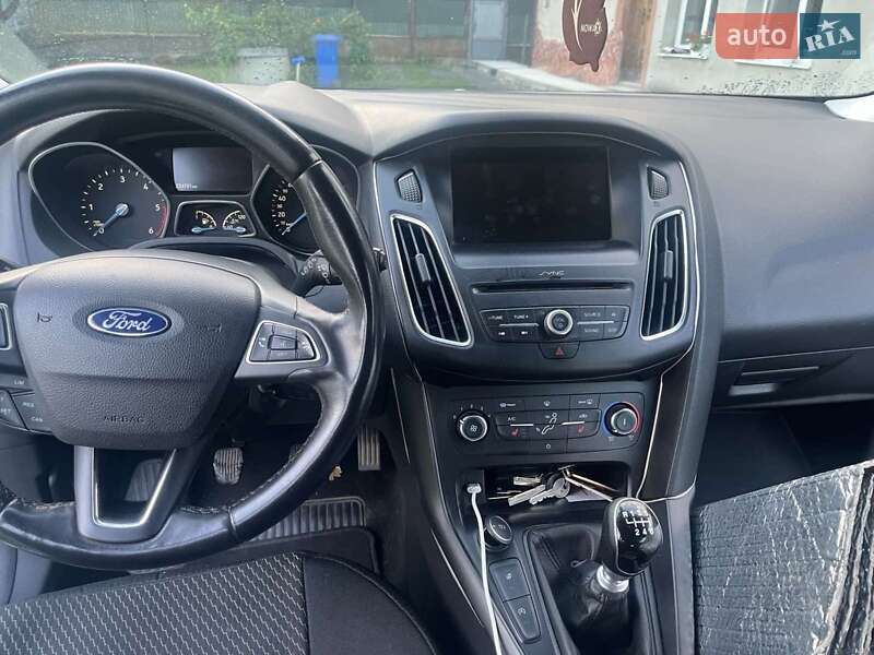 Универсал Ford Focus 2015 в Ужгороде фото 12 Универсал Ford Focus 2015 в Ужгороде