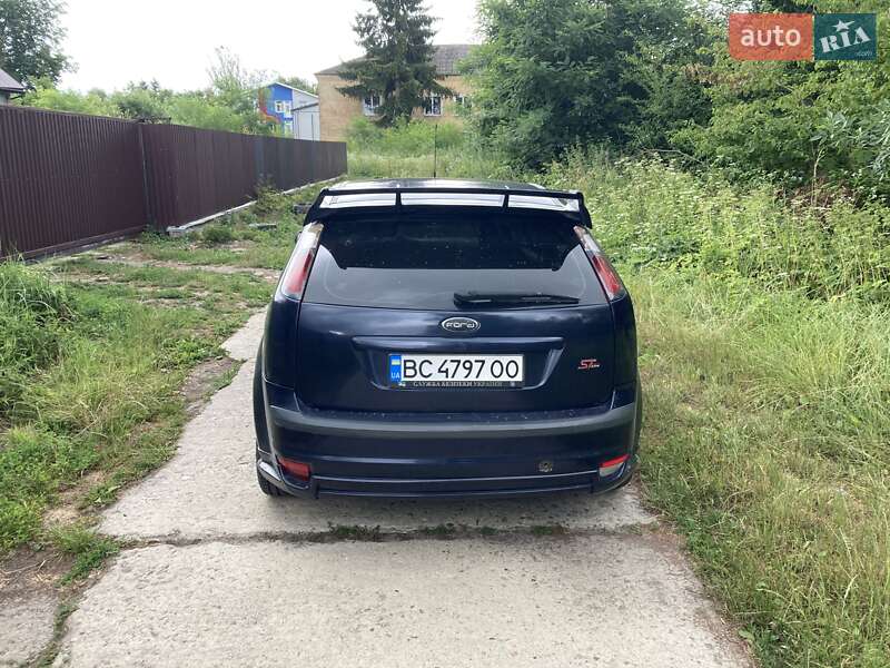 Хэтчбек Ford Focus 2007 в Львове