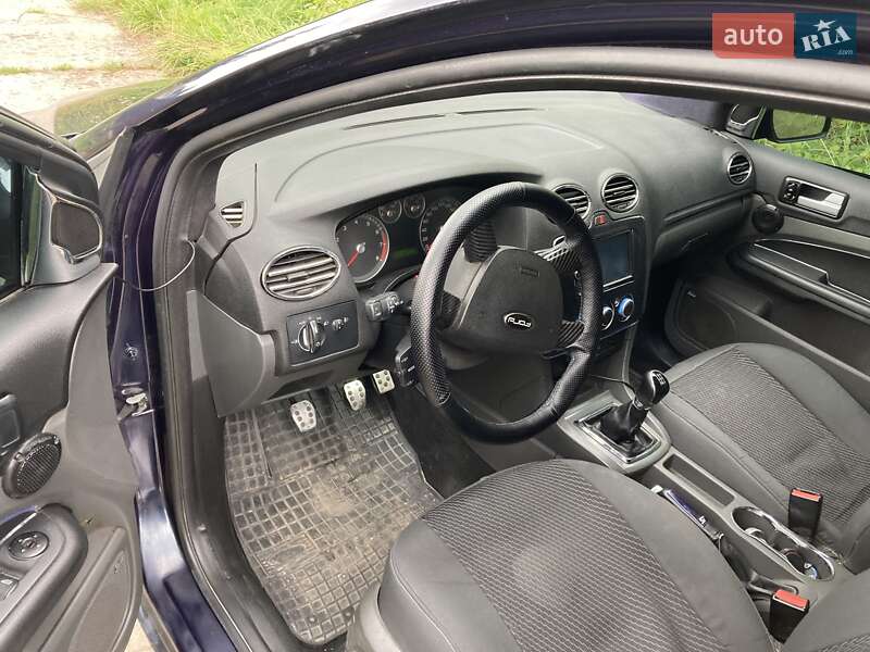 Хэтчбек Ford Focus 2007 в Львове