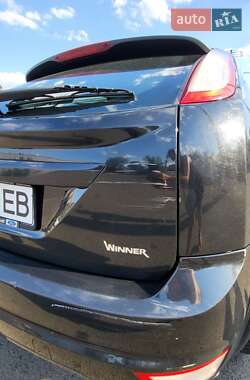 Хэтчбек Ford Focus 2010 в 