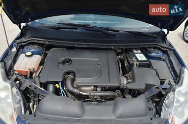 Универсал Ford Focus 2010 в 