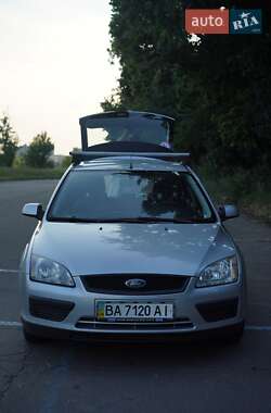 Хэтчбек Ford Focus 2007 в 