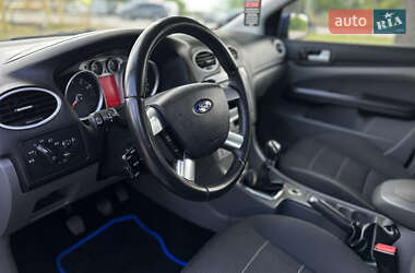 Хэтчбек Ford Focus 2009 в 