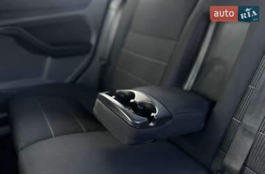 Хэтчбек Ford Focus 2009 в 