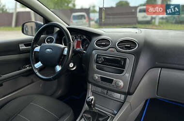 Хэтчбек Ford Focus 2009 в 