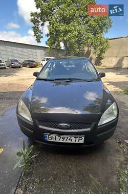 Хэтчбек Ford Focus 2004 в 