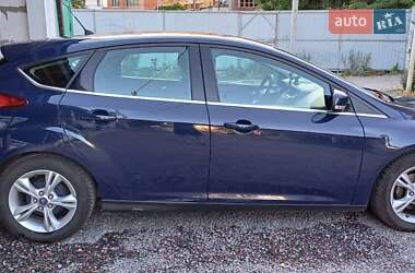 Хэтчбек Ford Focus 2014 в 