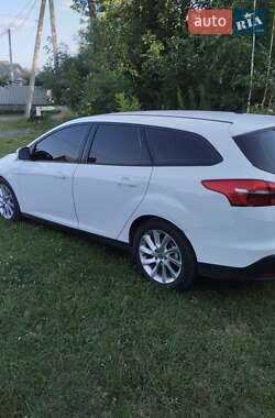 Универсал Ford Focus 2014 в 