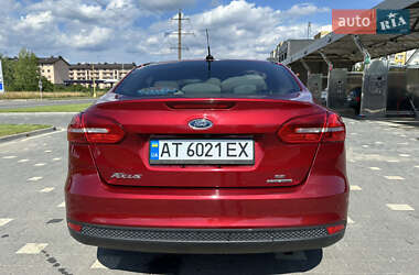 Седан Ford Focus 2015 в 