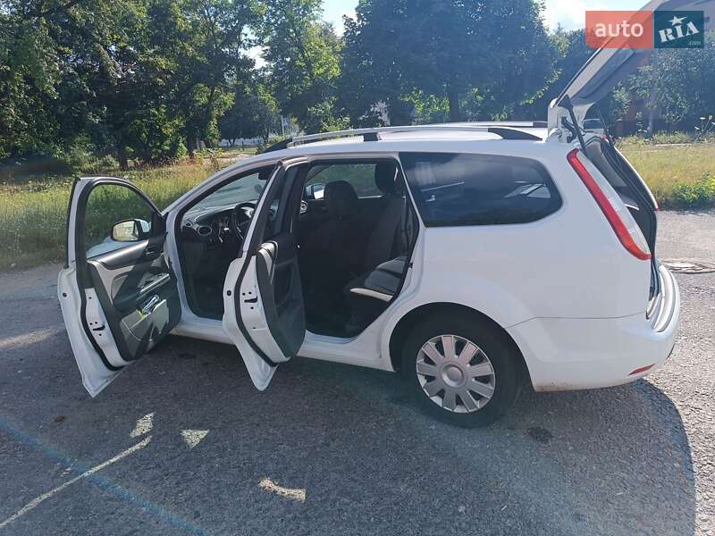 Універсал Ford Focus 2010 в Боярці
