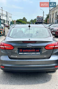 Седан Ford Focus 2017 в 