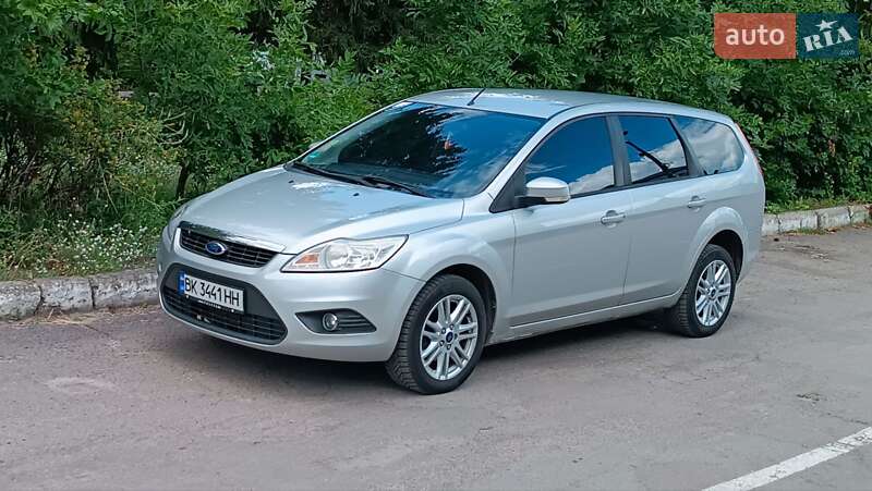 Універсал Ford Focus 2010 в Сарнах