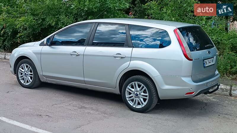 Універсал Ford Focus 2010 в Сарнах