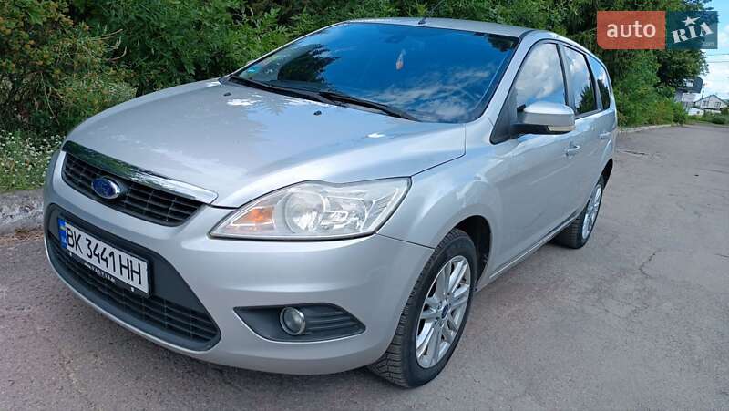 Універсал Ford Focus 2010 в Сарнах