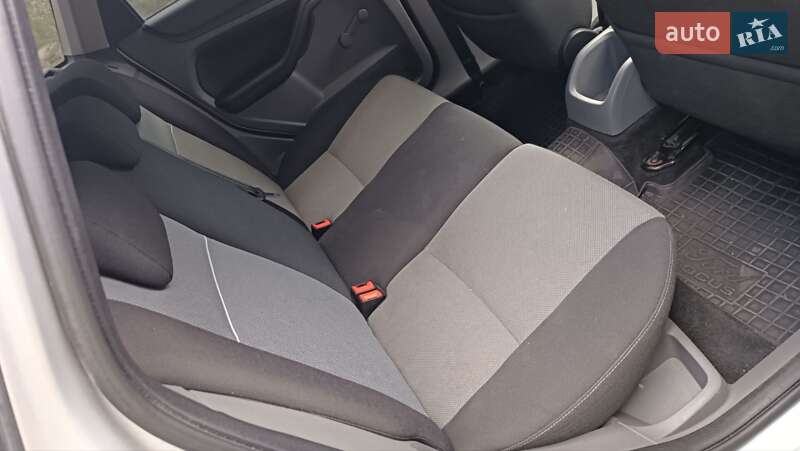 Універсал Ford Focus 2010 в Сарнах