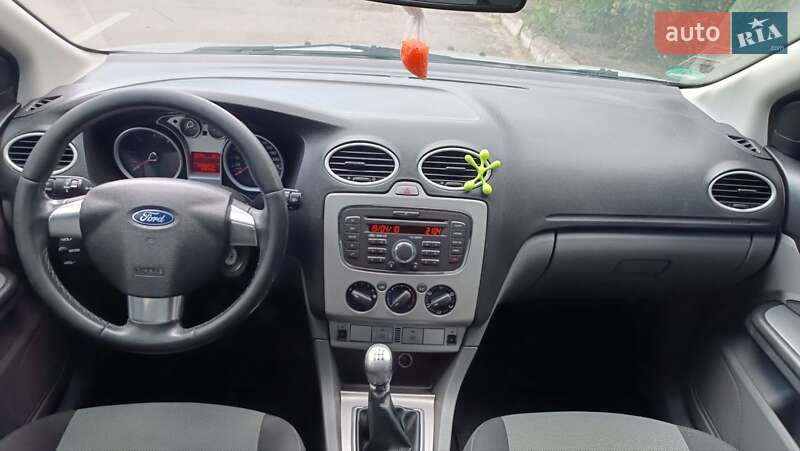 Універсал Ford Focus 2010 в Сарнах