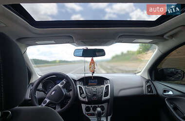 Седан Ford Focus 2013 в 