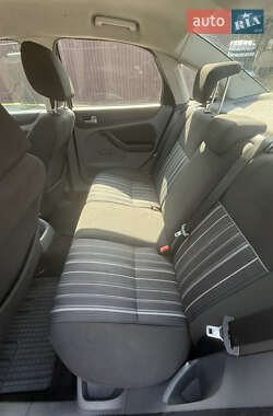 Седан Ford Focus 2008 в 
