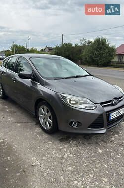 Хэтчбек Ford Focus 2014 в 