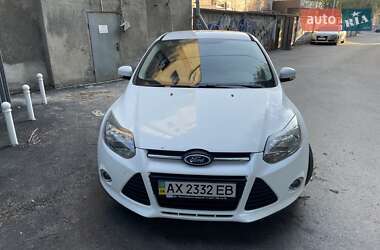 Хетчбек Ford Focus 2013 в 