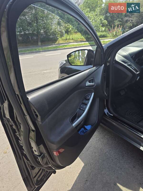 Хэтчбек Ford Focus 2011 в Полтаве фото 22 Хэтчбек Ford Focus 2011 в Полтаве